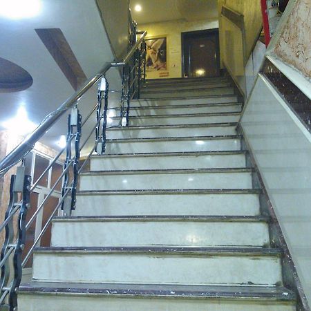 ניו דלהי Hotel Hridey Inn מראה חיצוני תמונה