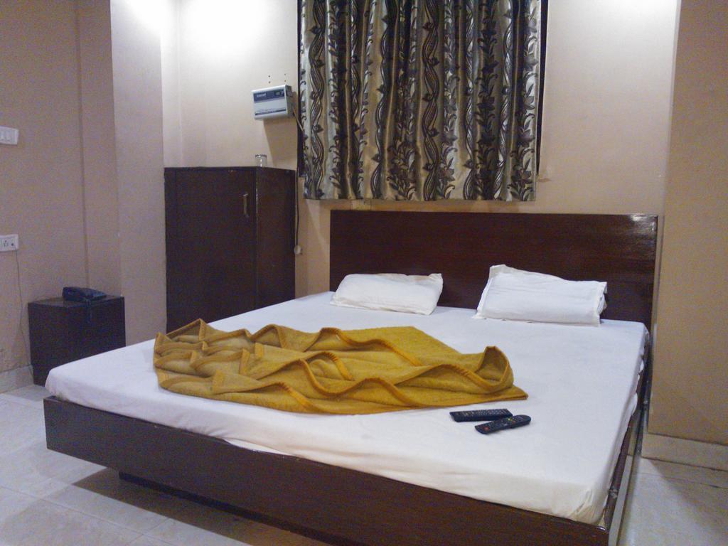 ניו דלהי Hotel Hridey Inn מראה חיצוני תמונה