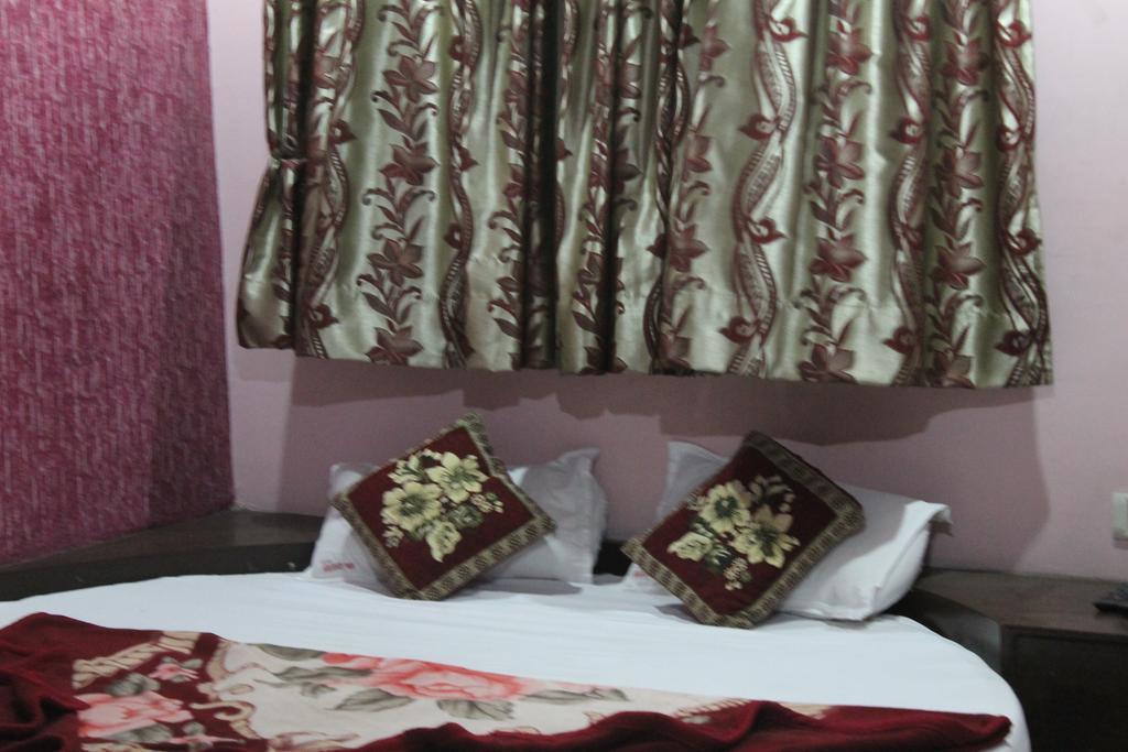 ניו דלהי Hotel Hridey Inn מראה חיצוני תמונה