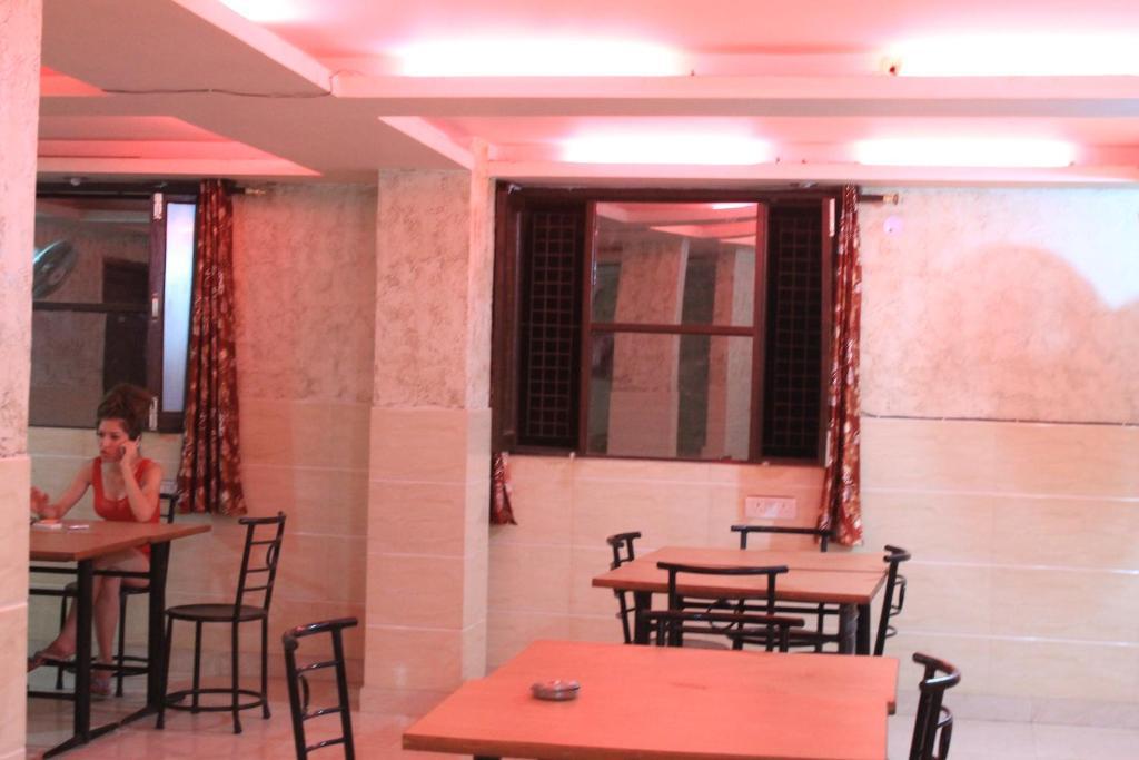 ניו דלהי Hotel Hridey Inn מראה חיצוני תמונה