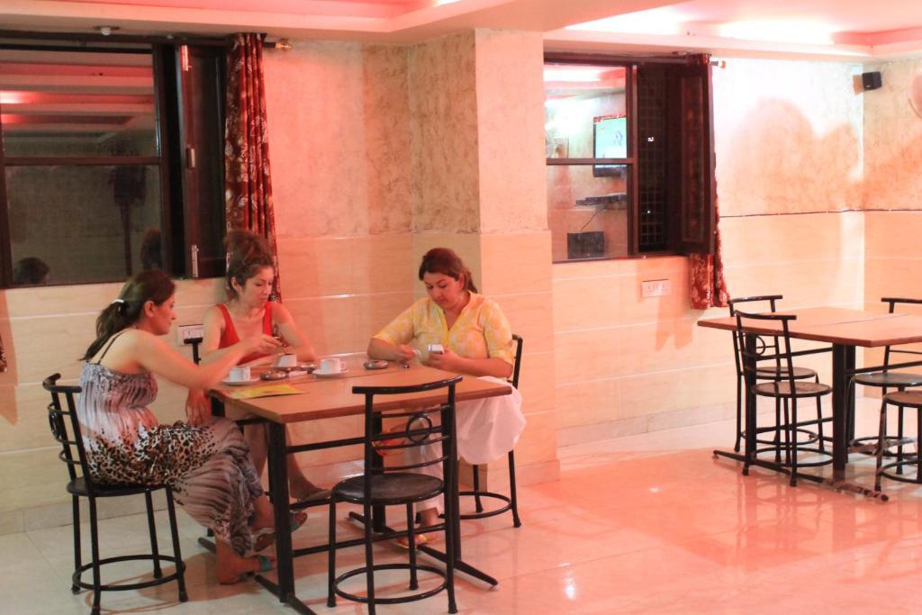 ניו דלהי Hotel Hridey Inn מראה חיצוני תמונה